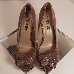 Moda Spana 4.5" heel, 8.5M, vegan snake skin